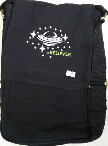 UFO Believer Tech Bag - Click Image to Close