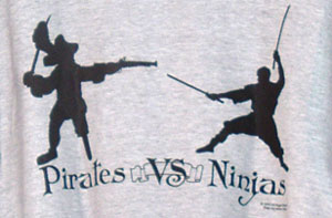 Pirates VS Ninjas Mano A Mano T-Shirt